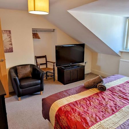 4 Bedroom House, Central 阿尔弗斯顿 外观 照片