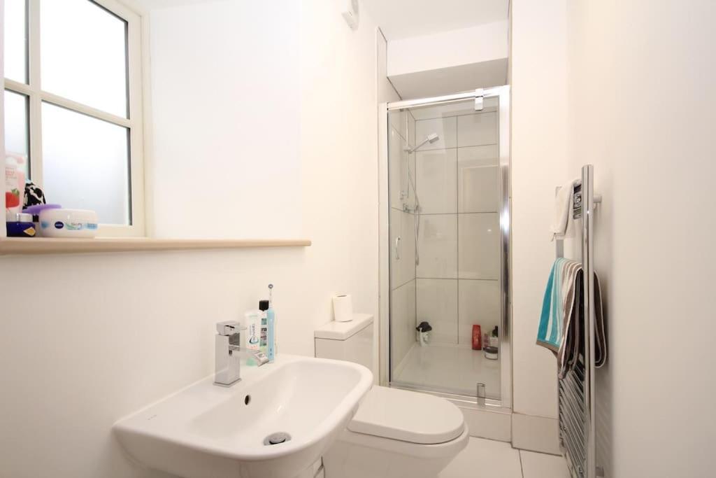 4 Bedroom House, Central 阿尔弗斯顿 外观 照片