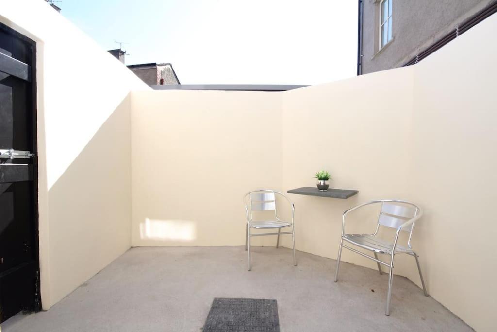 4 Bedroom House, Central 阿尔弗斯顿 外观 照片